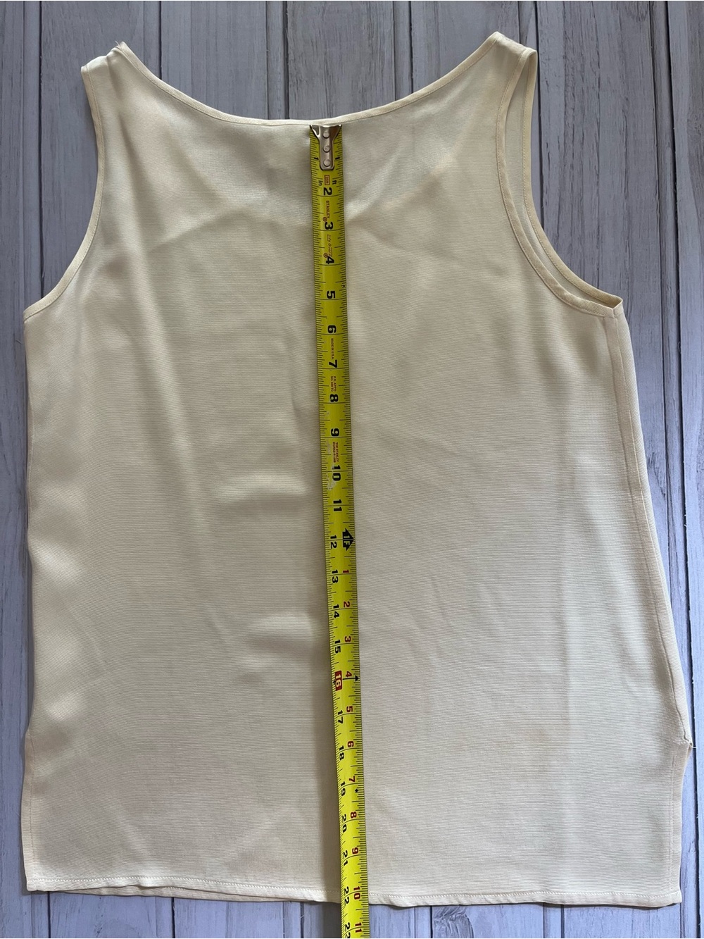 Neiman Marcus 100% silk ivory/ cream color pullover sleeveless tank top. Medium - Picture 10 of 11